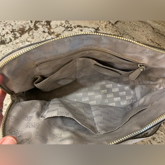 Michael Kors Bag - Picture 3 of 5